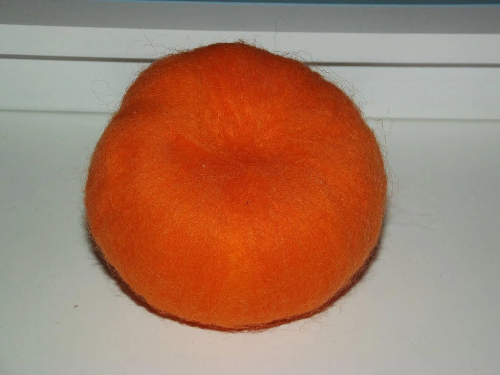 Pumpkin needle felt 4
