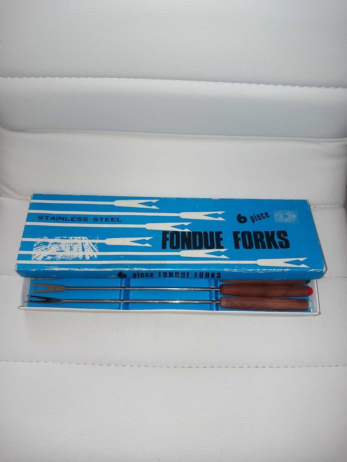 Colour coded retro/vintage cherry wood fondue forks in original box