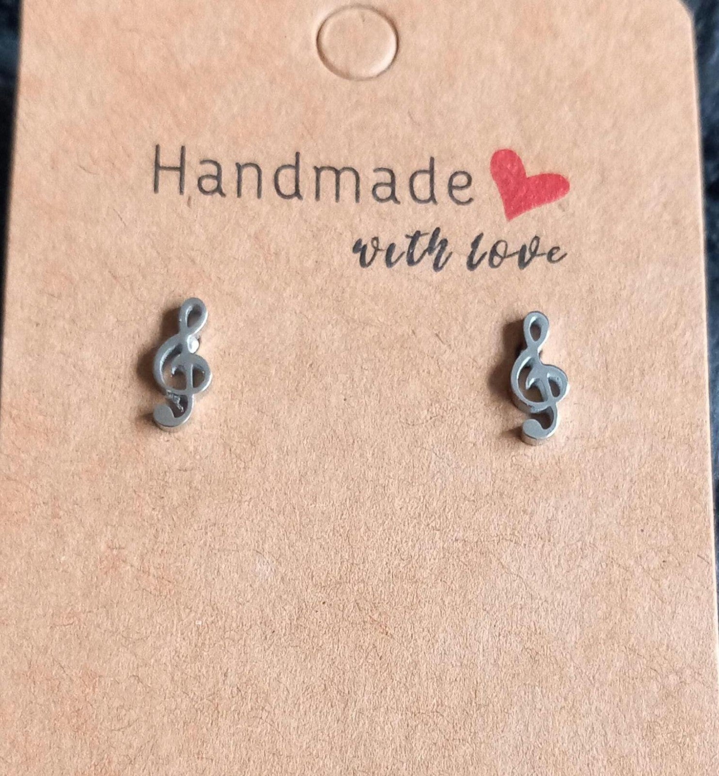 silver treble clef earrings 